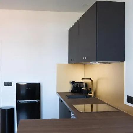 2 Pieces Centre 아파트